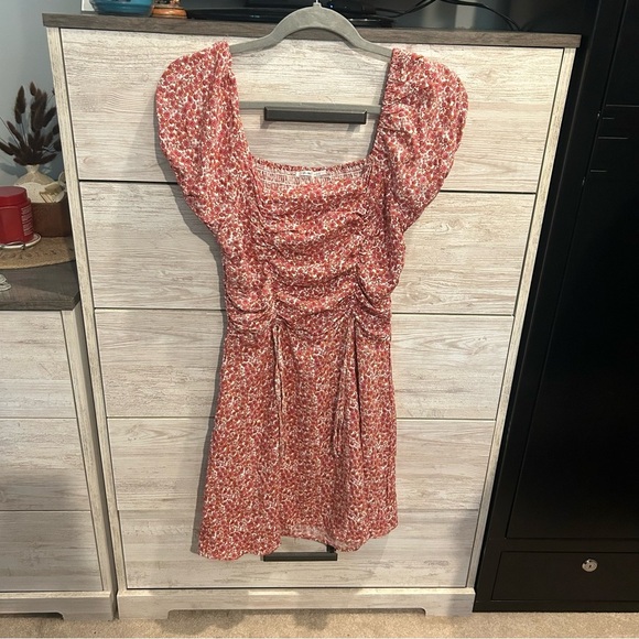 3rd + Malt Women's Pink Floral Dress Scrunched M/L Smocked - Picture 1 of 4